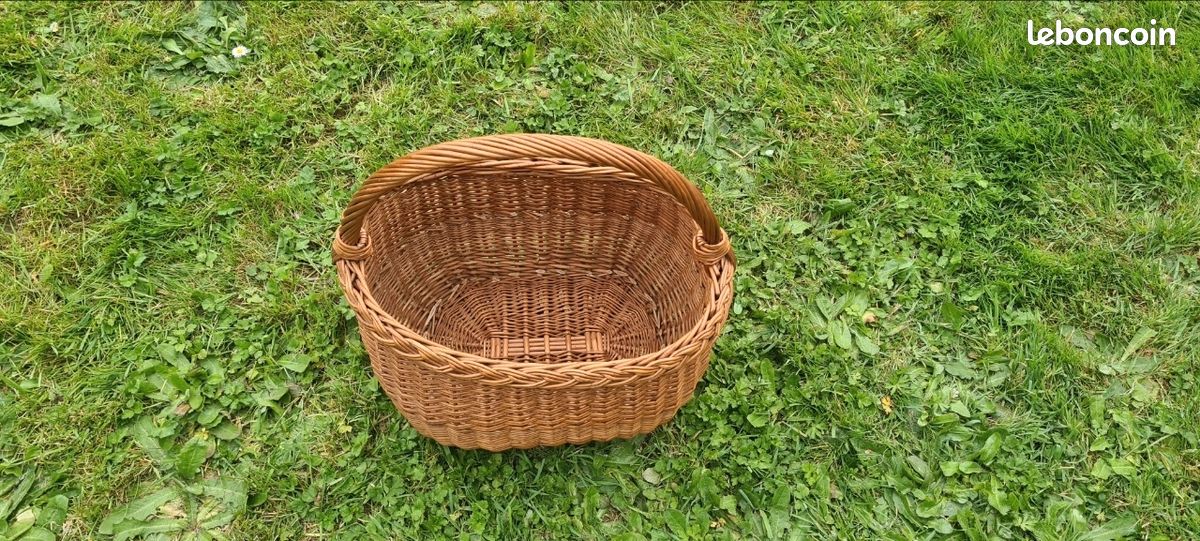 Grand Panier Ancien En Osier – Vintage, Fait Main, état Correct – Dim: 42x41x26 Cm