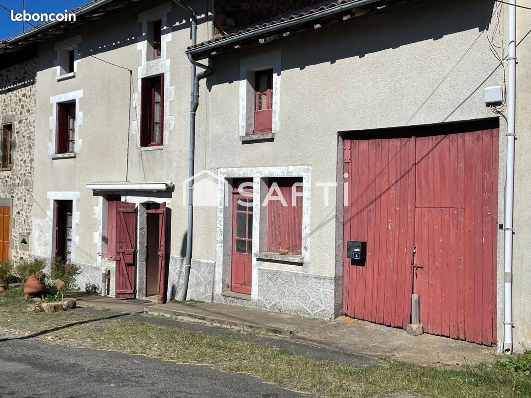 Maison 4 pièces 112 m² · à Lésignac-Durand · 112 m² · 97 000 €