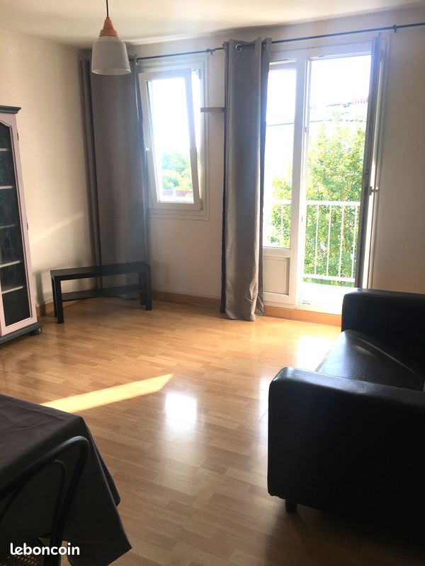 Appartement 3 pièces 57 m² · à Troyes · 57 m² · 670 €