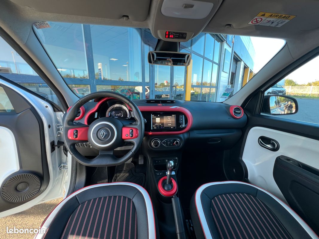 Renault Twingo Le Coq Sportif Tce 95 EDC Voitures