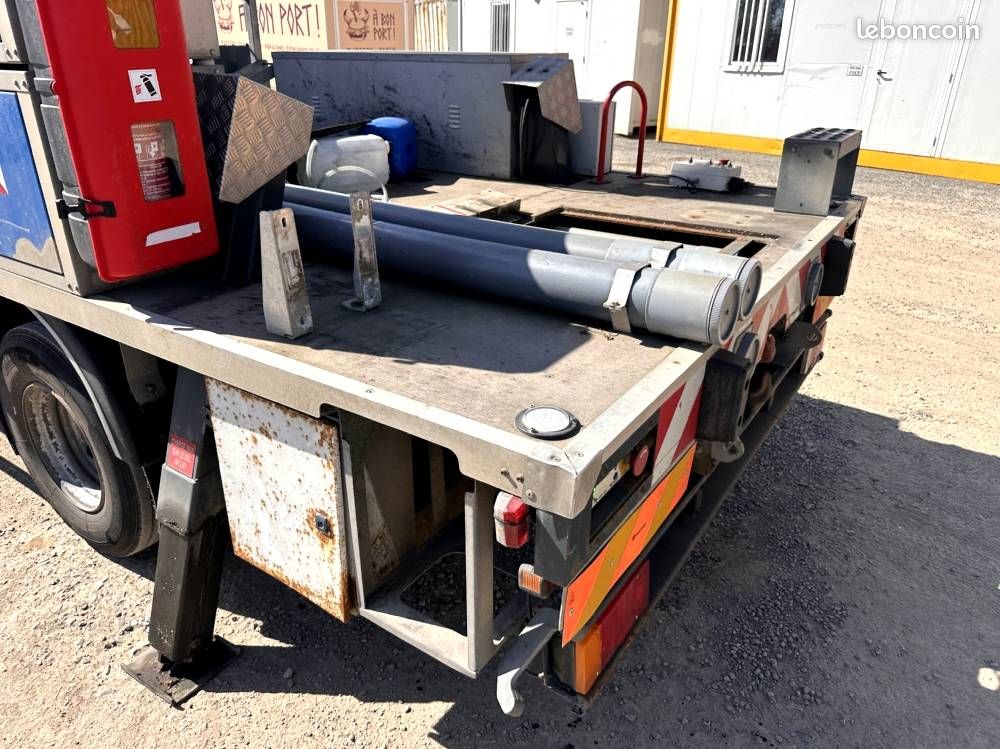 Iveco ml100e18k porteur eurocargo 100e18 nacelle 14 metres 4x2 2010 (image 11)