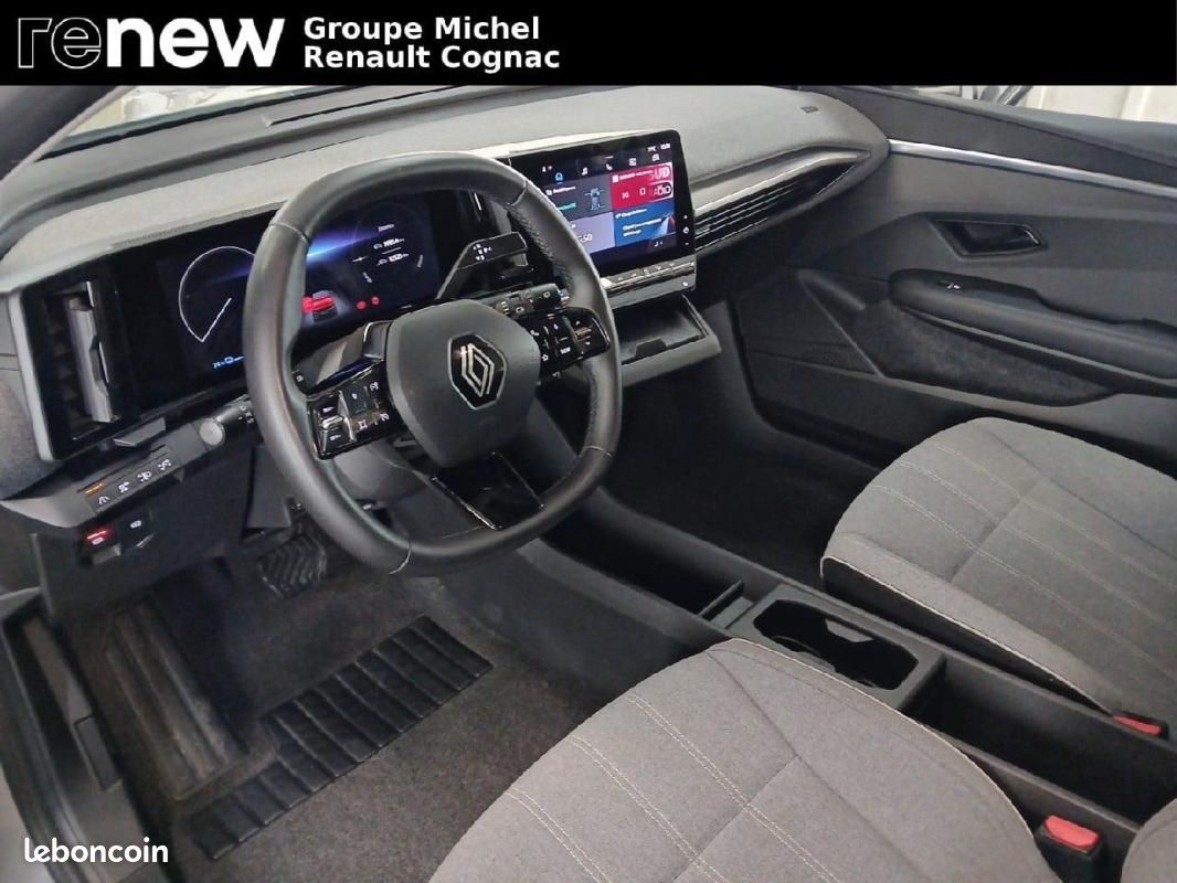 Renault Mégane E-TECH EV40 130ch standard charge Equilibre (image 14)