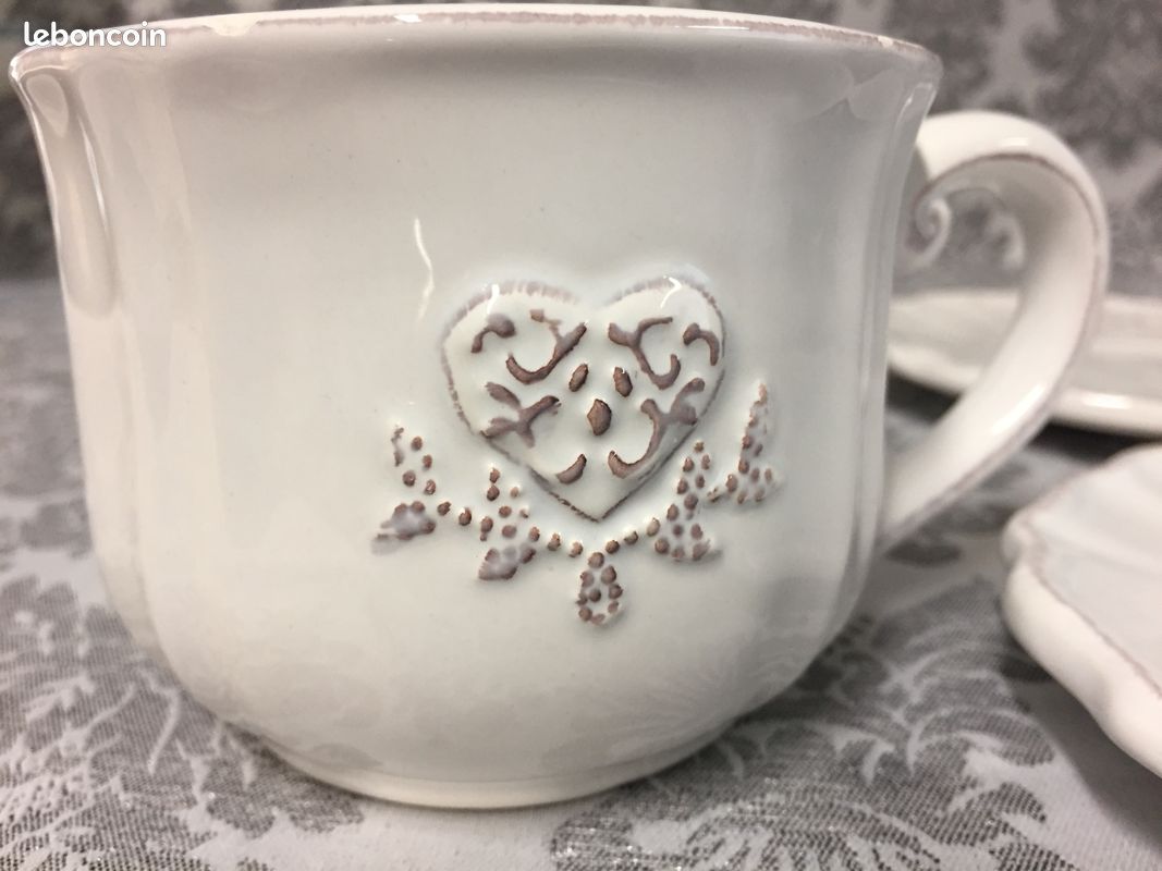 Elegant & Romantique Ensemble Faïence Fine Tête-à-Tête Tasses Plateau Coeur.... (image 10)