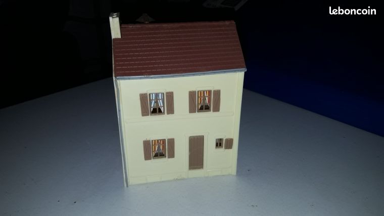Bureau des Postes HO - maquette à coller et à peindre
