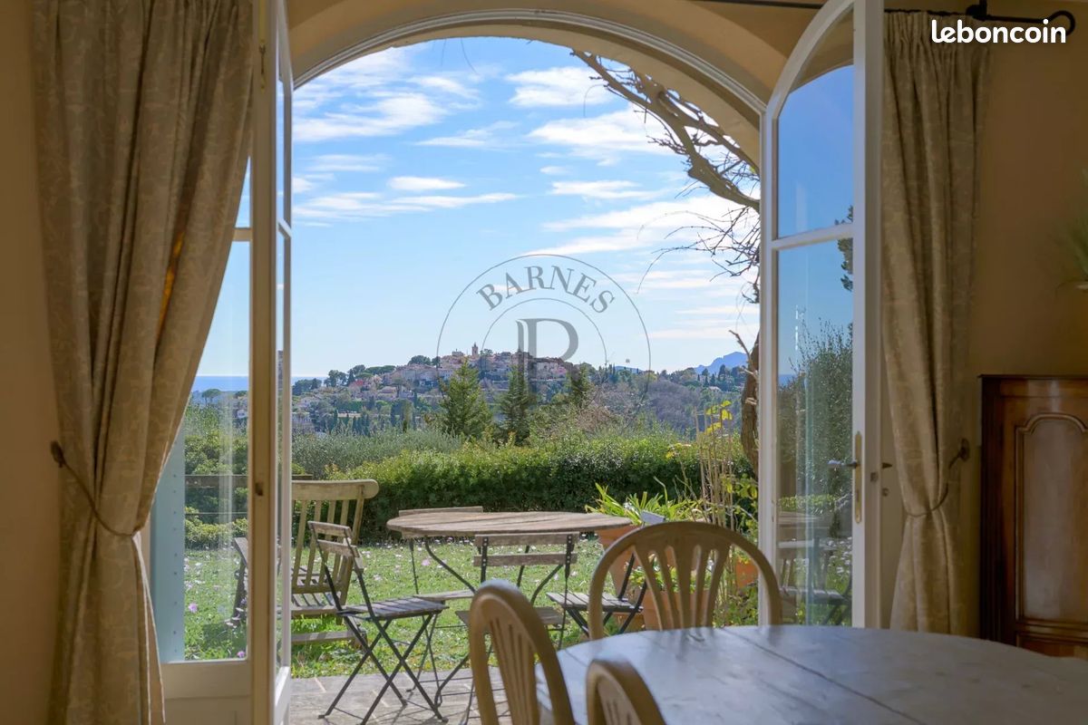 Maison 17 pièces 600 m² · à Mougins · 600 m² · 8 900 000 €