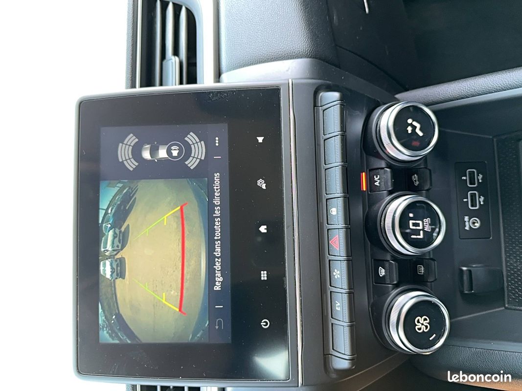 RENAULT Captur E-Tech Plug-in 160 - 21 Intens (image 20)