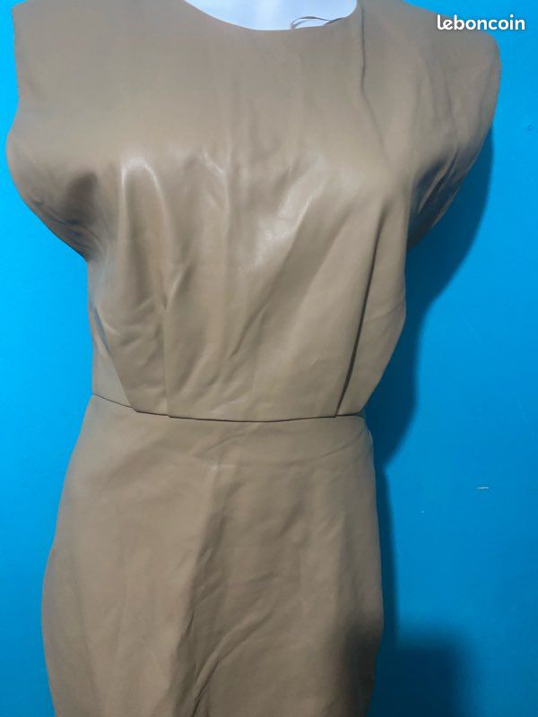 Robe Zara effet cuir - Vtements