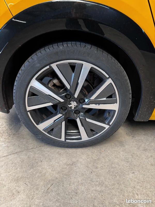 PEUGEOT 208 1.5 D 102ch GT-Line - 2020 - 86 000 km - carPlay - caméra de recul (image 24)