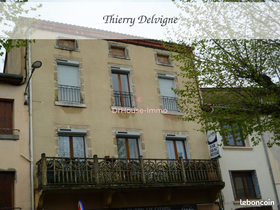 Immeuble 6 pièces 138 m² · au Breuil-sur-Couze · 138 m² · 149 900 €
