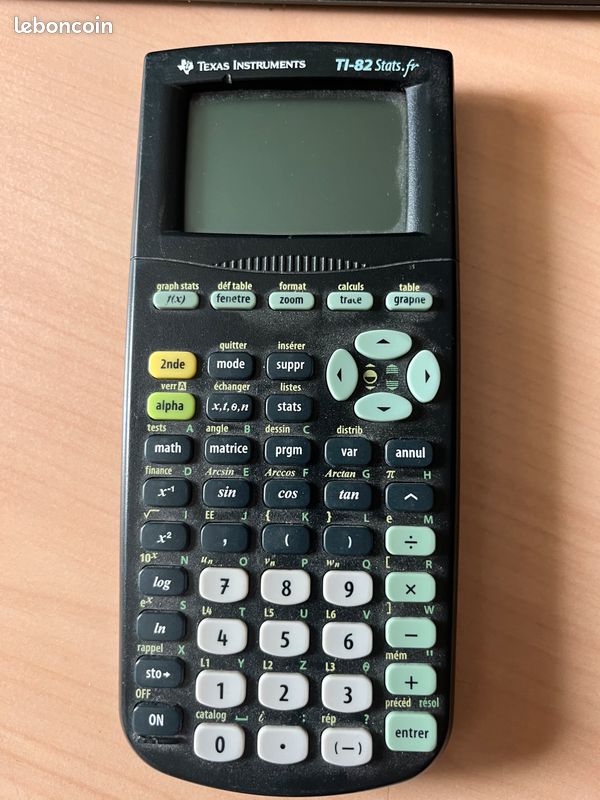Calculatrice Texas Instruments TI-82 (image 1)