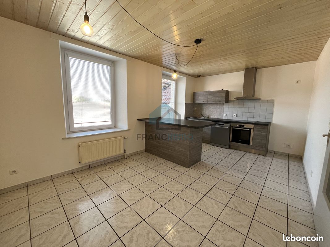 Appartement 3 pièces 80 m² · au Russey · 80 m² · 835 €/mois