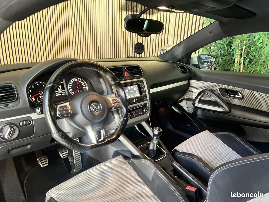 Volkswagen Scirocco 1.4 TSI 120cv (image 9)