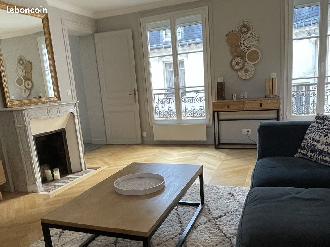 Appartement 2 pièces 48 m² · à Paris · 48 m² · 2 145 €