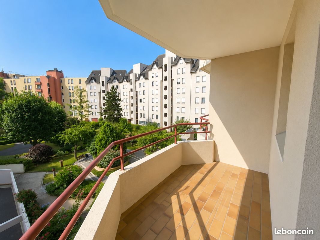 Appartement 3 pièces 67 m² · à Créteil · 67 m² · 1 380 €
