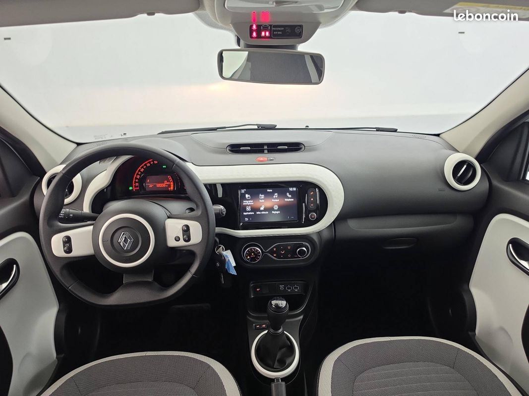 RENAULT Twingo III SCe 65 Equilibre (image 26)