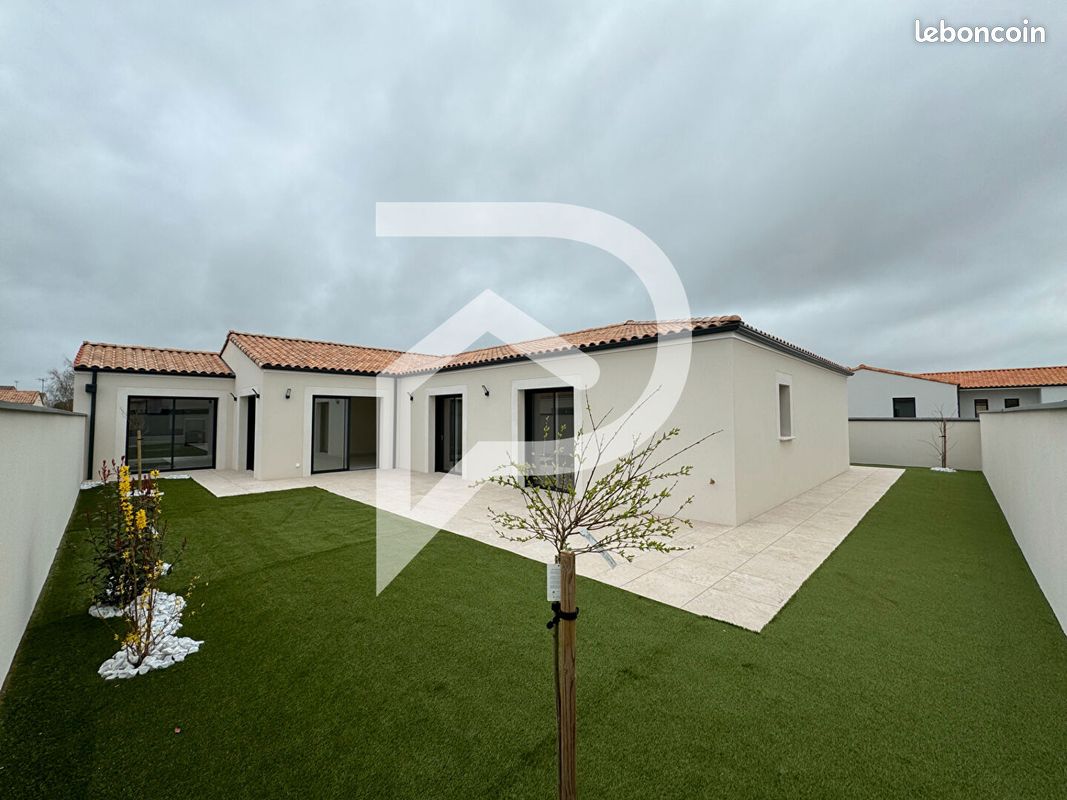 Maison 5 pièces 151 m² - Chauray 79180 (image principale 0)