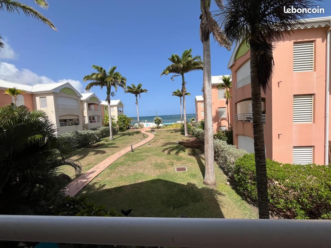 Appartement 3 pièces 74 m² · à Sainte-Anne · 74 m² · 1 560 €