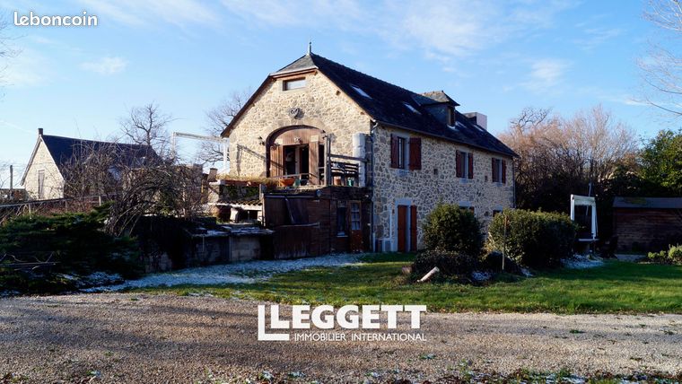 Maison 12 pièces 463 m²
