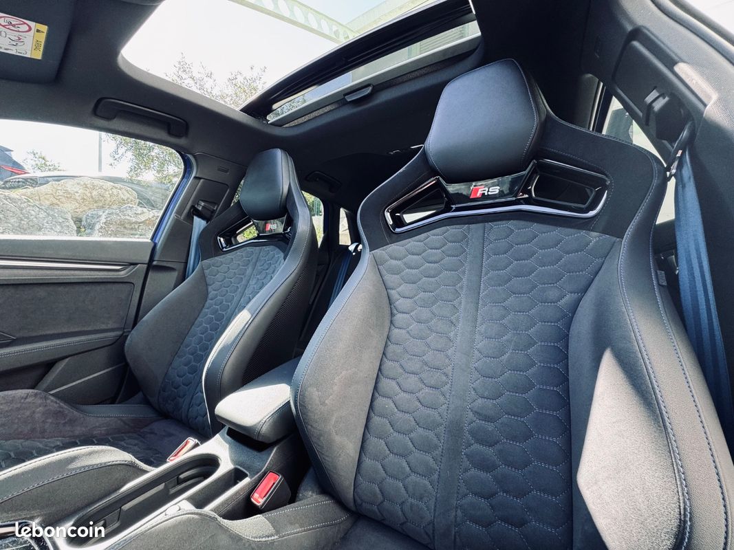 Audi RS 3 PERFORMANCE EDITION 2.5 TFSI 407 CV 1 OF 300 + TOIT OUVRANT + B&O + FREINS CERAMIQUE + GARANTIE 12 MOIS (image 10)