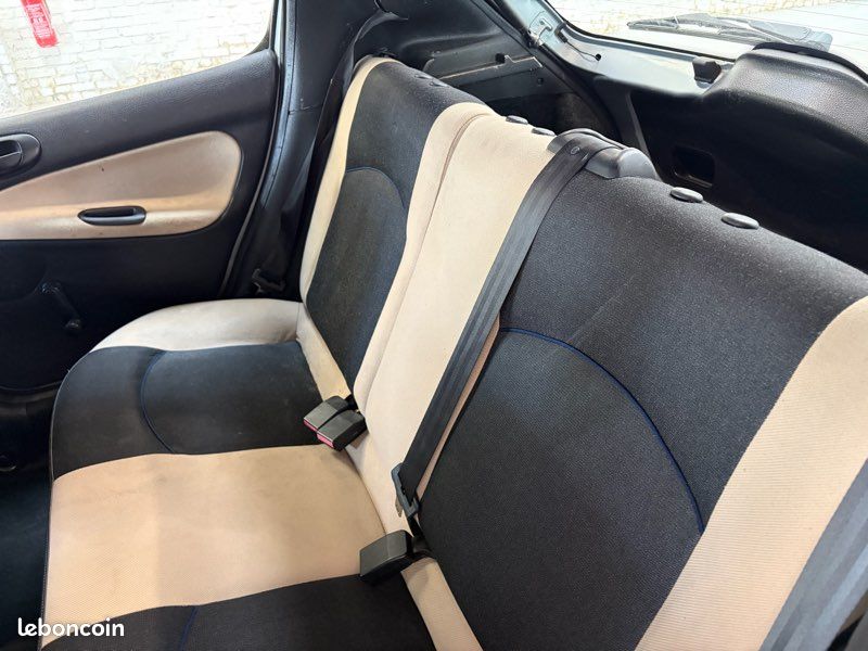Peugeot 206 1,1i Essence 60 Chvx « Climatisation » (image 5)