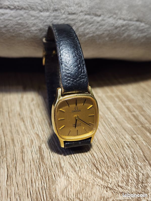 Omega De Ville Quartz vintage or 18k 750 boîtier coussin fonctionnelle (image 1)