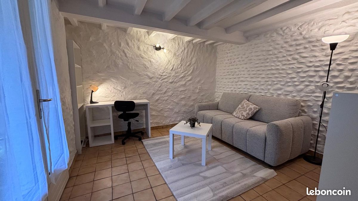 Appartement 1 pièce 27 m² · à Pau · 27 m² · 420 €