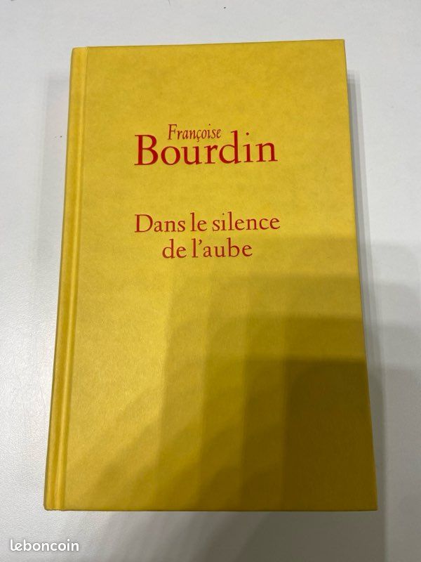 Dans le silence de l’aube Françoise Bourdin (image 1)