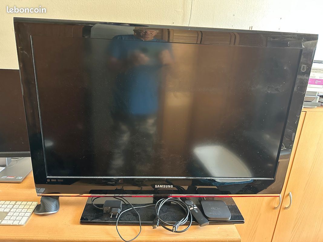 Tv lcd samsung le37b530 64 cm + mi box (image 1)