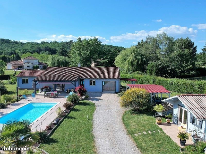 Maison 8 pièces 150 m² · à Caillac · 150 m² · 325 000 €