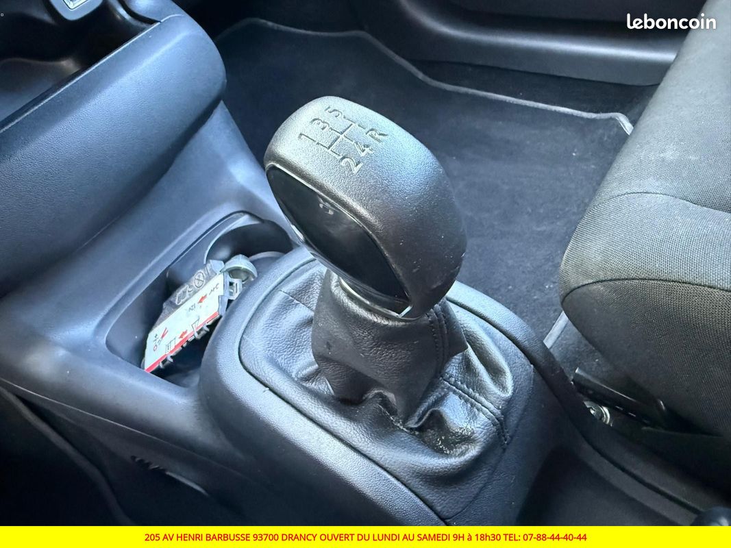 CITROEN C4 CACTUS 1.2 thp 110 SS Shine (image 6)