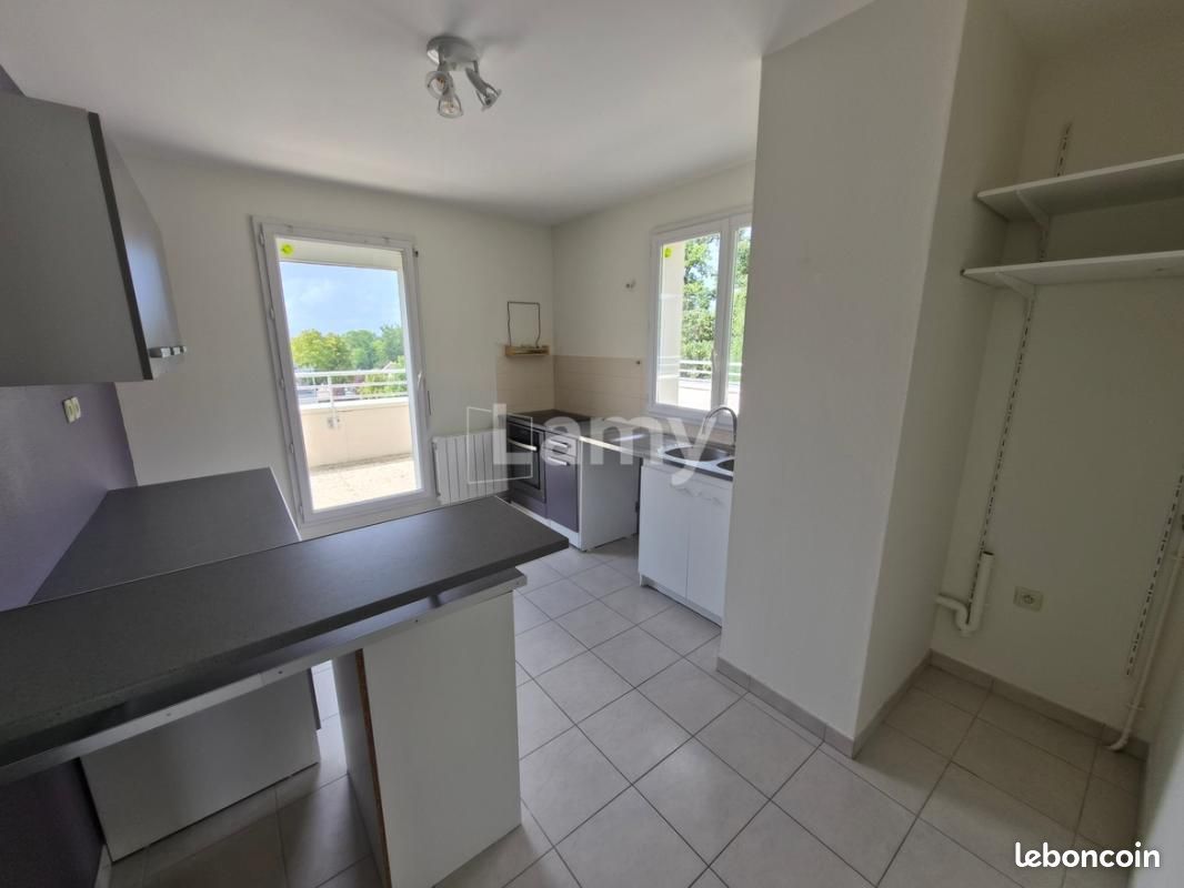 Appartement 4 pièces 102 m² · à Saint-Georges-sur-Baulche · 102 m² · 920 €