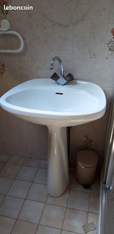 Lavabo + mitigeur (image 1)