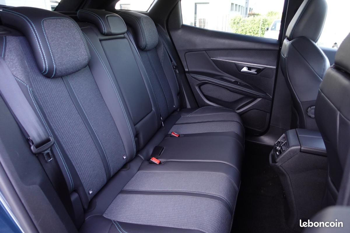 Peugeot 3008 130CH EAT8 ALLURE + FILET DE RETENUE/ 1ÈRE MAIN/ GARANTIE 12 MOIS (image 22)