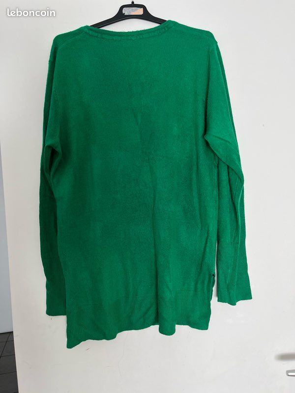 Pull long col V femme (image 4)