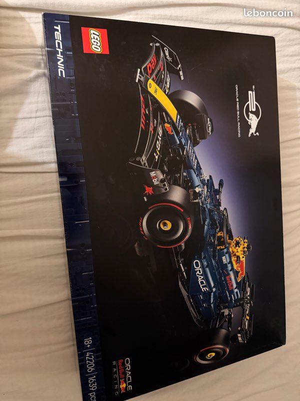 Lego redbull (image 1)