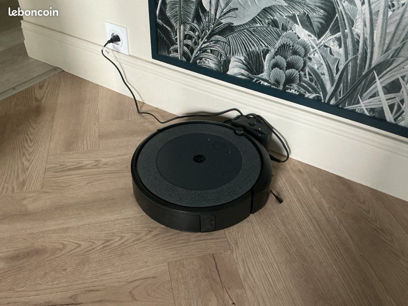 Roomba i5 (image 1)
