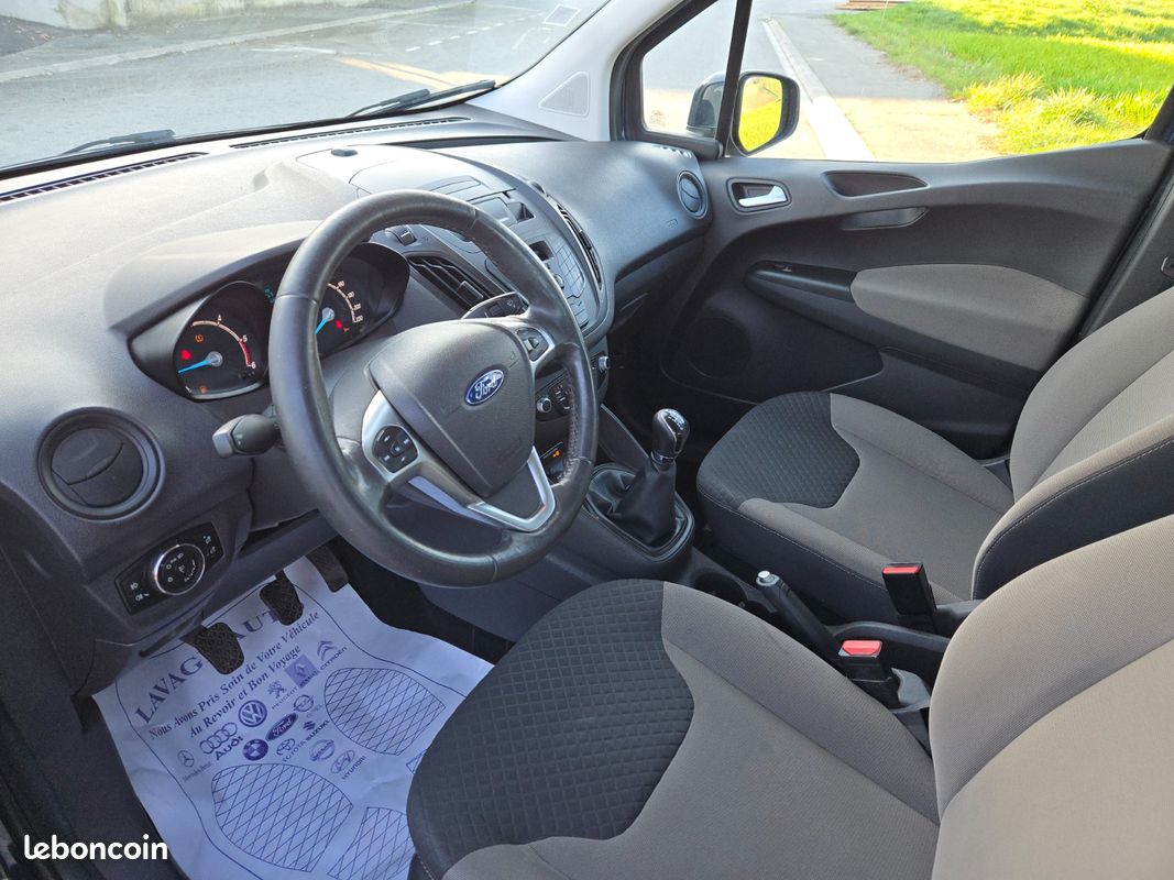 FORD TOURNEO COURIER 1.6 TDCi 95 Trend (image 4)