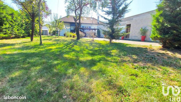 Propriété 5 pièces 195 m²
