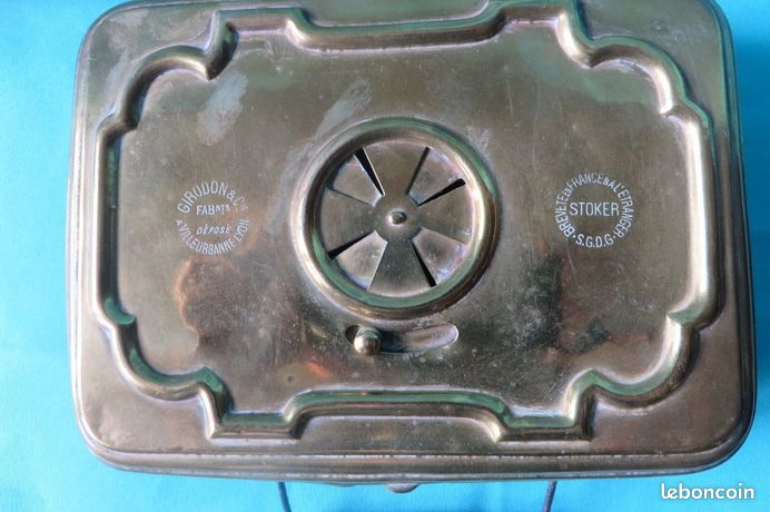 Chaufferette Ancienne En Laiton – Girodon & Cie – Objet Décoratif Vintage