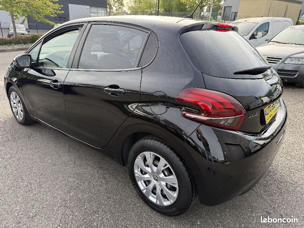 Peugeot 208 1.6 BlueHDi 75ch BVM5 Active (image 7)