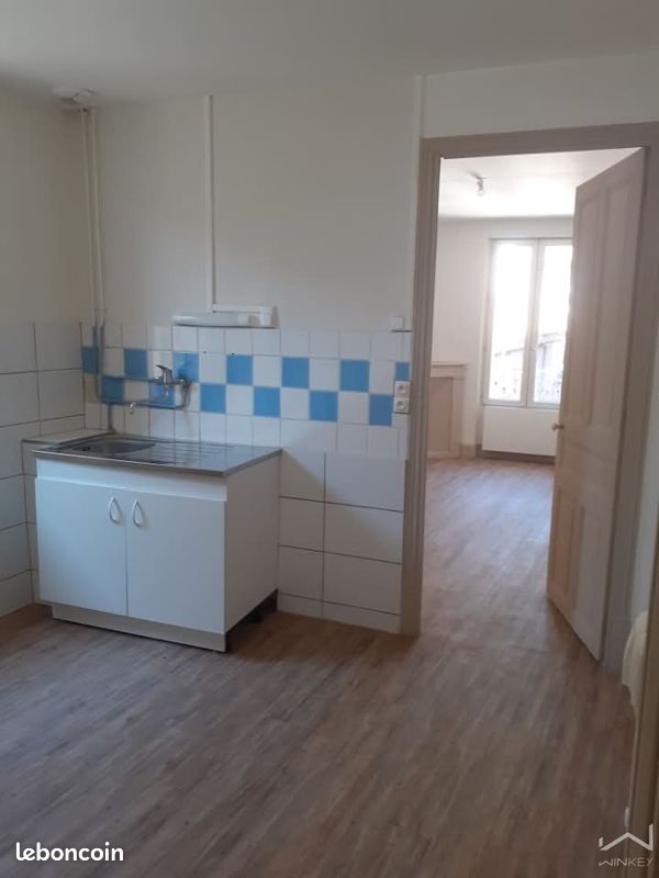 Appartement 3 pièces 47 m² · à Le Teil · 47 m² · 380 €