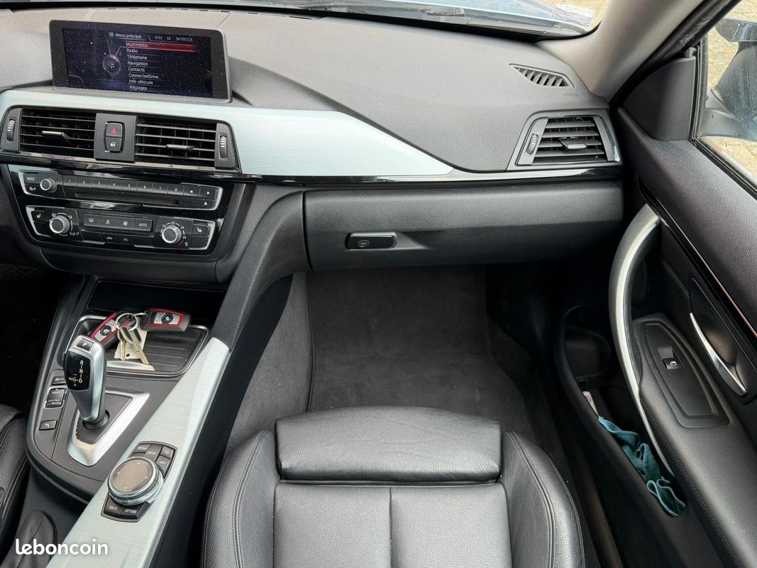 BMW SERIE 4 COUPE F32 435i 306 ch Sport A - SIÈGES ÉLECTRIQUES/CHAUFFANTS - TOIT OUVRANT - RADAR AV/AR (image 16)