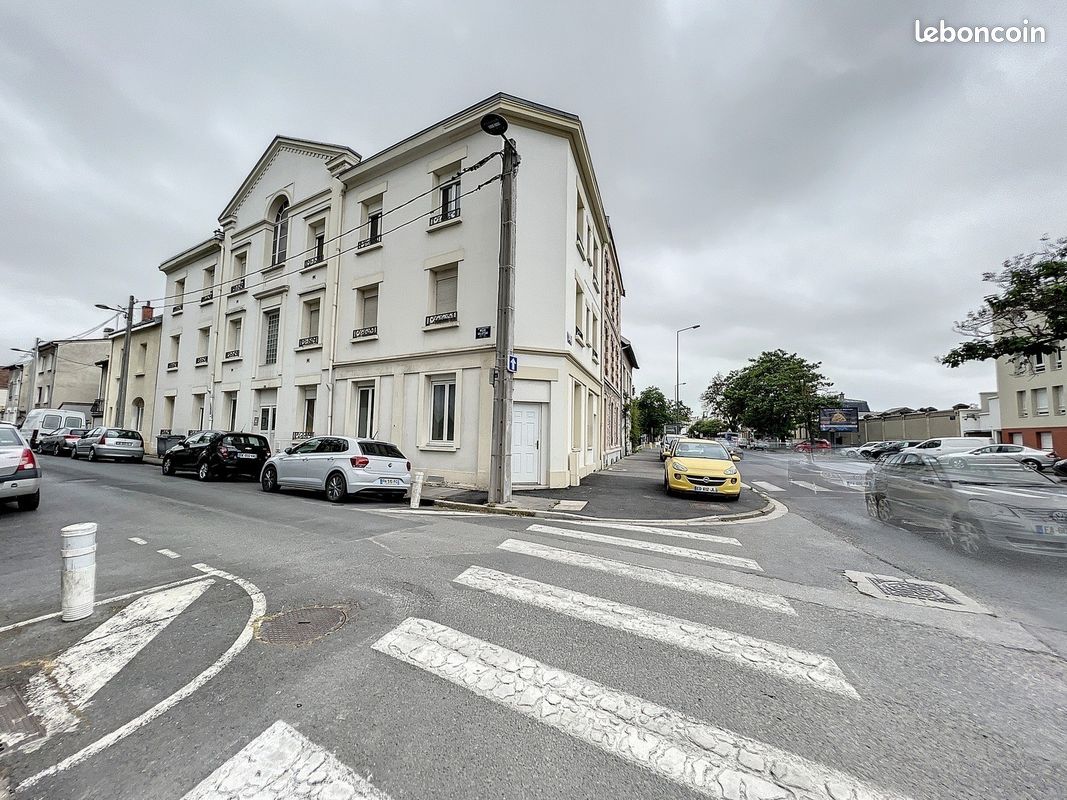 Appartement 1 pièce 15 m² · à Reims · 14,5 m² · 54 000 €