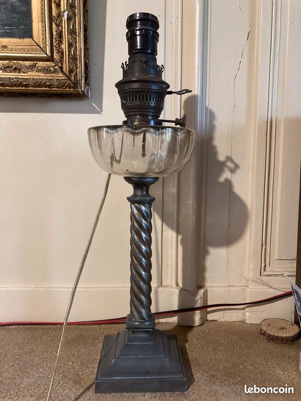 Lampe à pétrole 19e siècle (image 3)