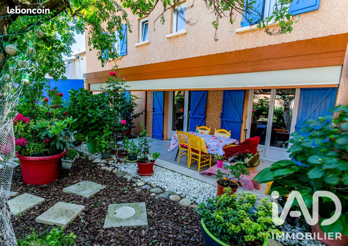 Maison 7 pièces 239 m² · à Meyzieu · 239 m² · 550 000 €