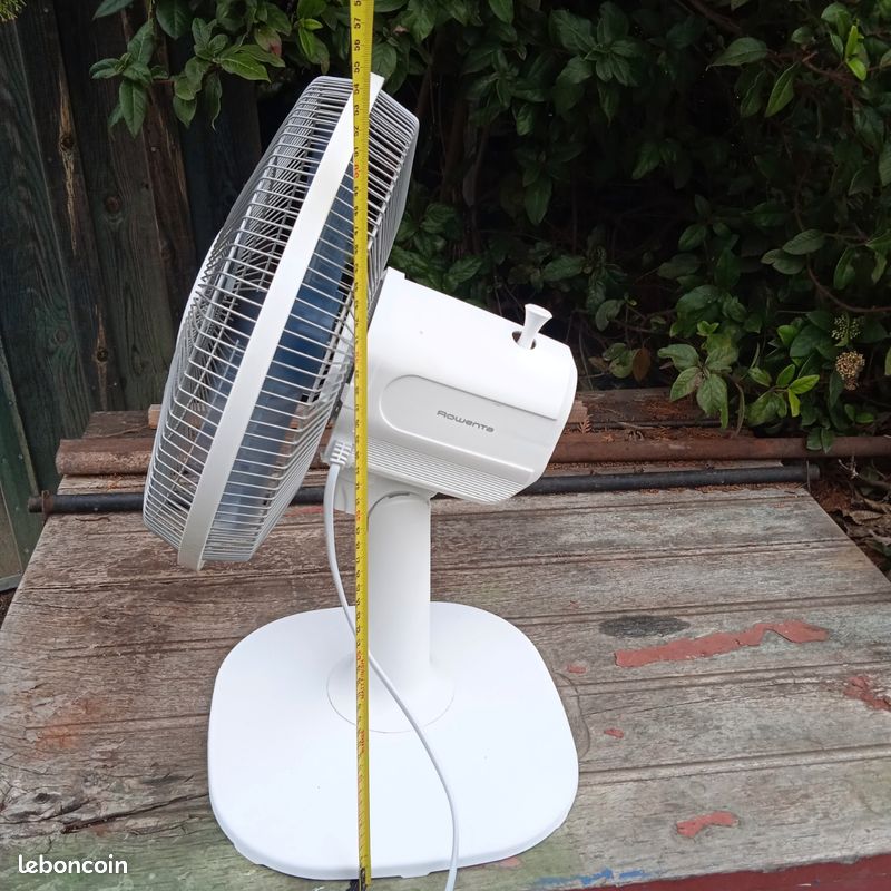 Ventilateur oscillant. Avec variateur de vitesse (image 1)