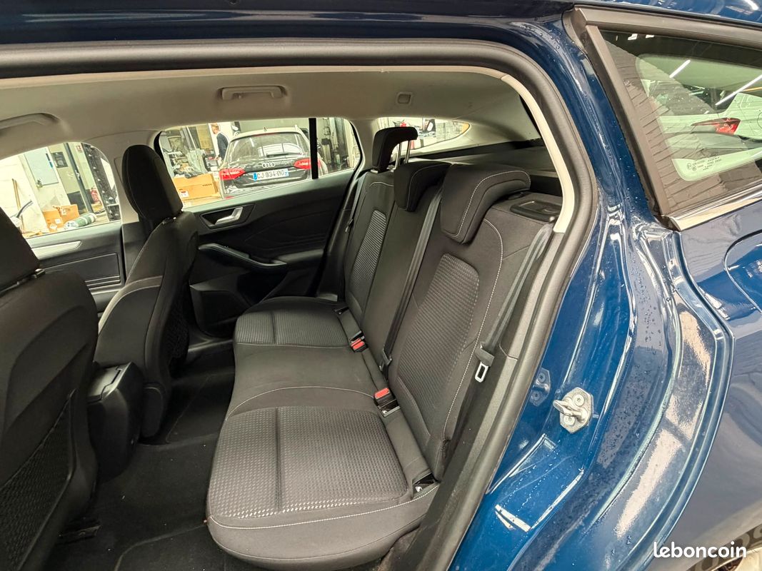 FORD Focus 1.5 EcoBlue 95ch Trend Business 12 MOIS DE GARANTIE OFFERT (image 11)