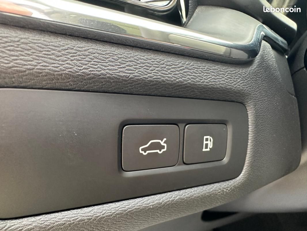 Volvo XC60 T6 AWD Hybride rechargeable 253 ch+145 ch Geartronic 8 Plus Style Chrome (image 12)
