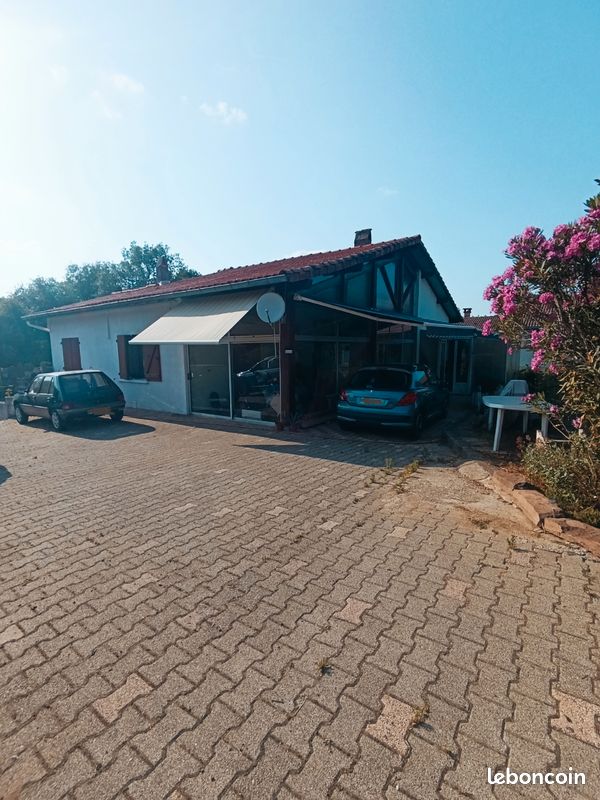 Maison 5 pièces 130 m² · à Thil · 130 m² · 220 000 €
