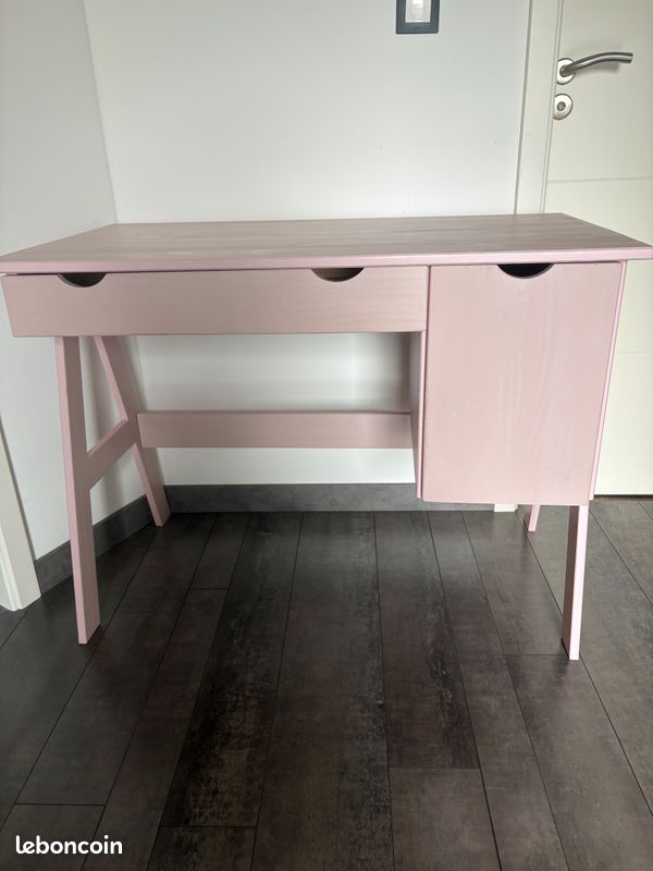 Bureau rose (image 1)